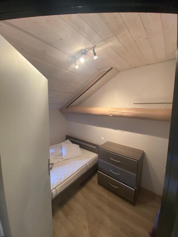 Appartement N4 Yssingeaux Exteriör bild