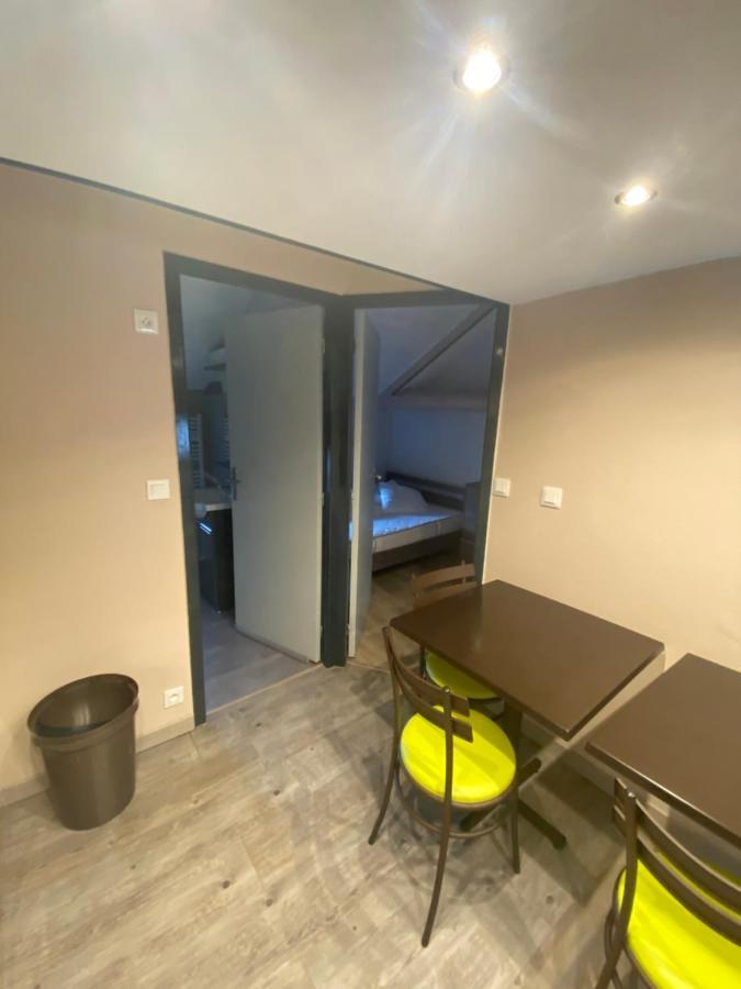 Appartement N4 Yssingeaux Exteriör bild